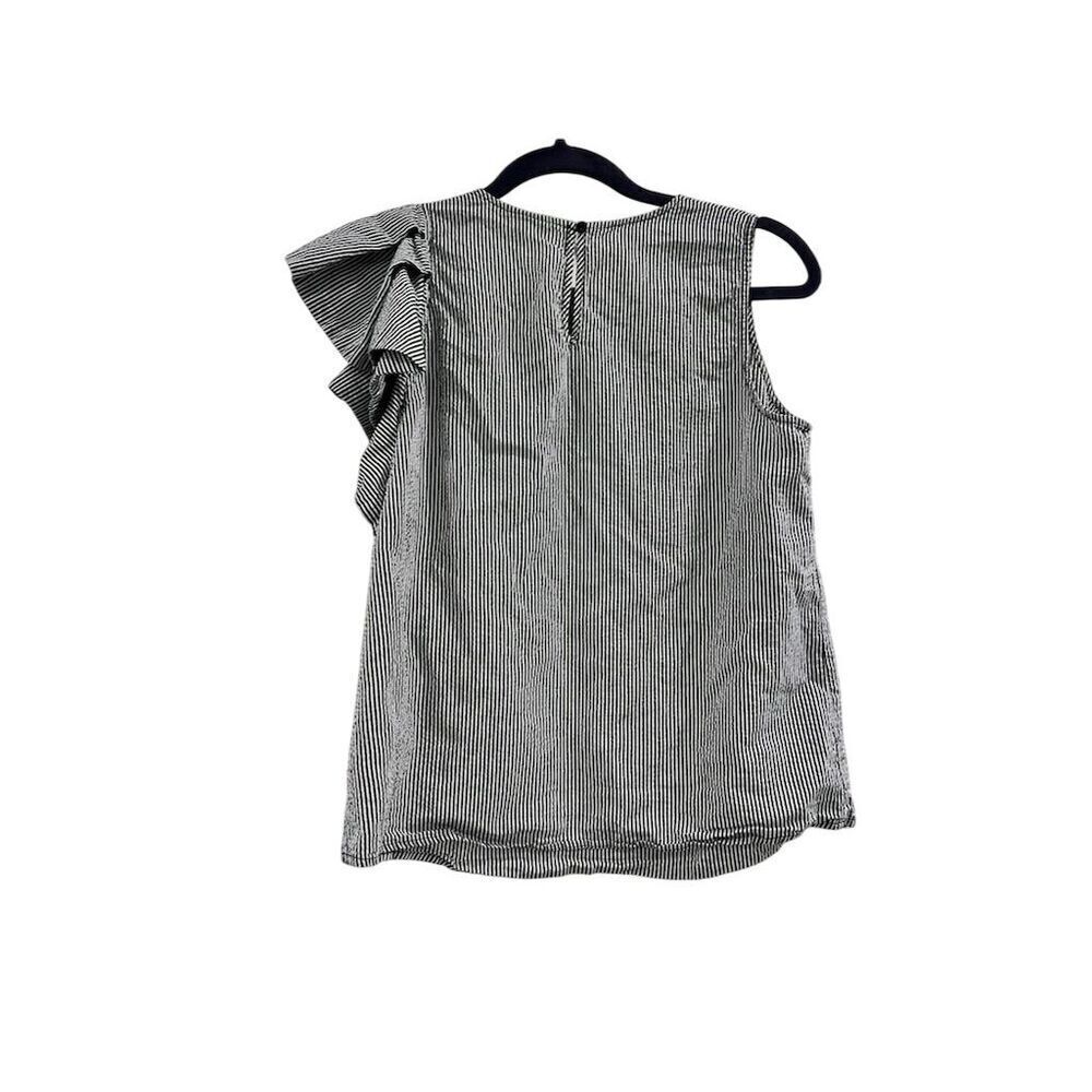 Who What Wear Women's Gray Striped Ruffle Seersucker Tank Top S - Picture 2 of 4